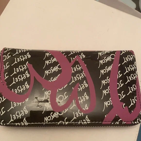 NWT black multi wristlet wallet - Picture 3 of 8